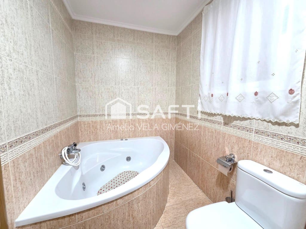 Apartamento de 5 habitaciones en Sagunto / Sagunt en venta - 240.000 € (Ref: 10168416)