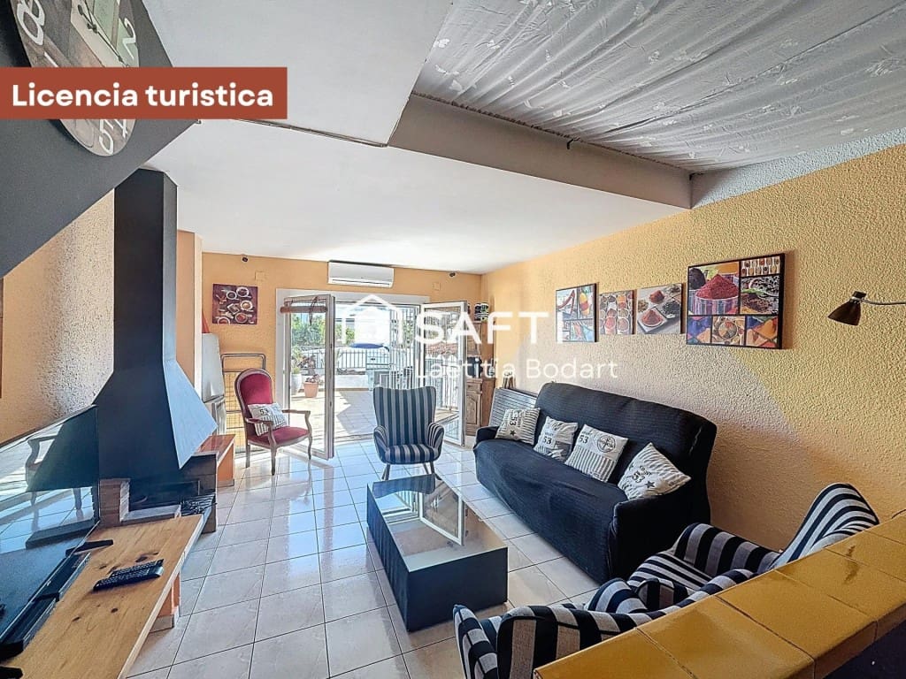 4 bedroom Terraced Villa for sale in Empuriabrava - € 390,000 (Ref: 10168417)