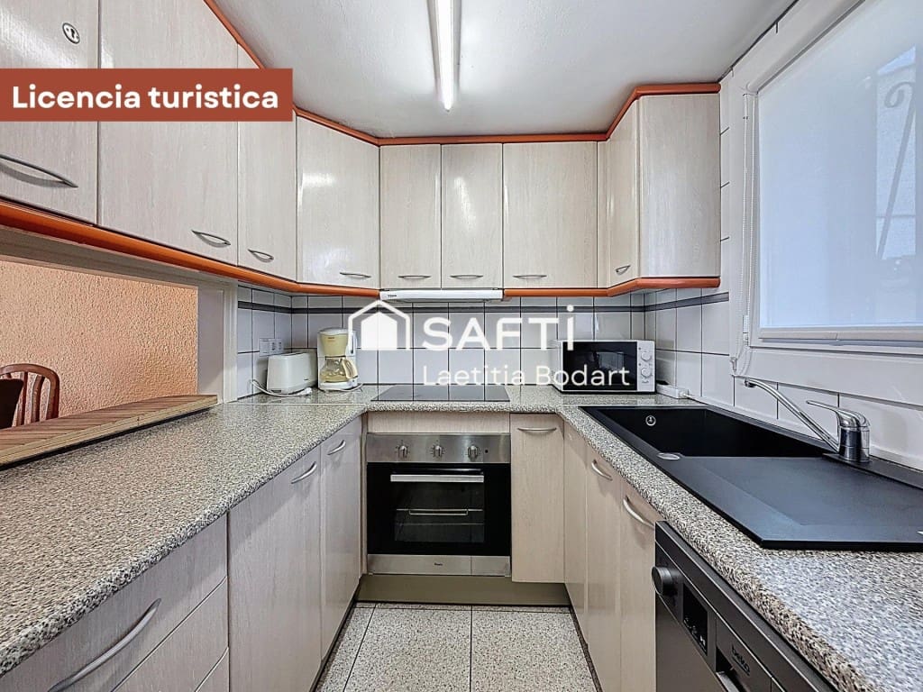 4 bedroom Terraced Villa for sale in Empuriabrava - € 390,000 (Ref: 10168417)