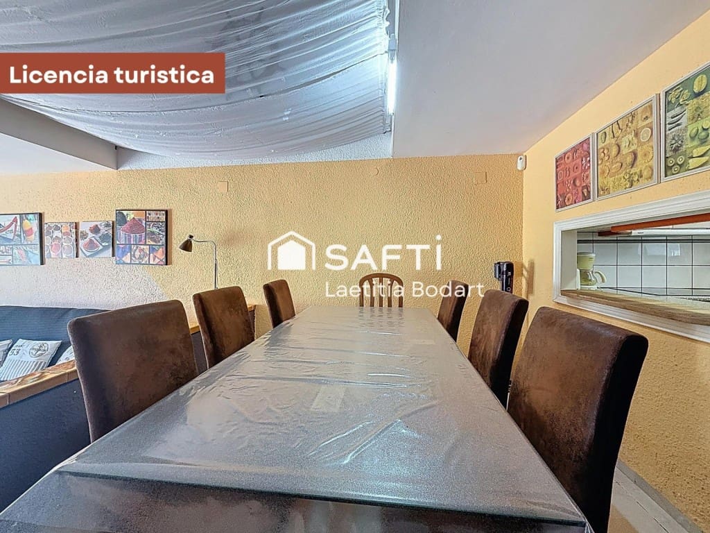 4 bedroom Terraced Villa for sale in Empuriabrava - € 390,000 (Ref: 10168417)
