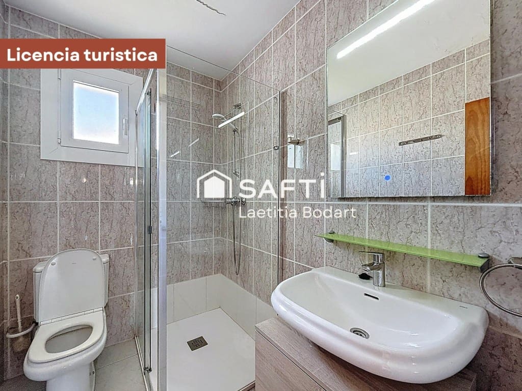 4 bedroom Terraced Villa for sale in Empuriabrava - € 390,000 (Ref: 10168417)