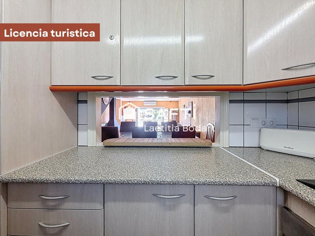 4 bedroom Terraced Villa for sale in Empuriabrava - € 390,000 (Ref: 10168417)