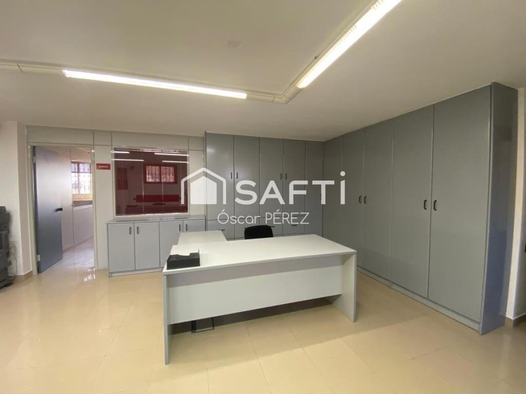 Toimisto myytävänä paikassa Las Palmas de Gran Canaria - 160 000 € (Ref: 10171223)