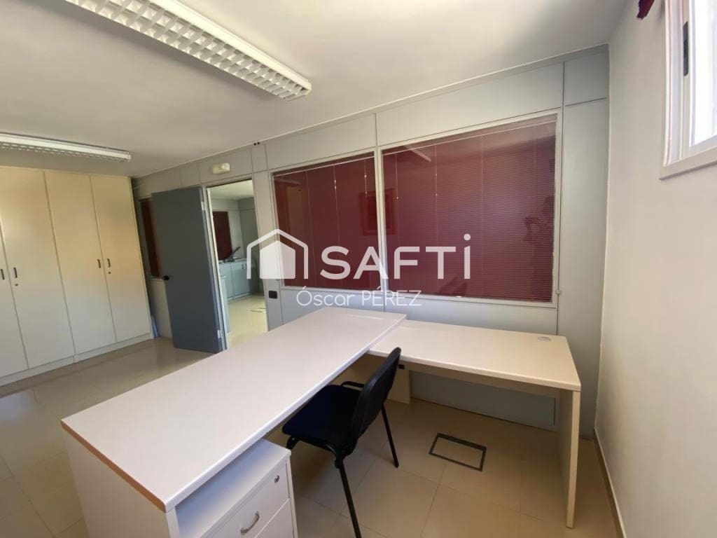 Toimisto myytävänä paikassa Las Palmas de Gran Canaria - 160 000 € (Ref: 10171223)
