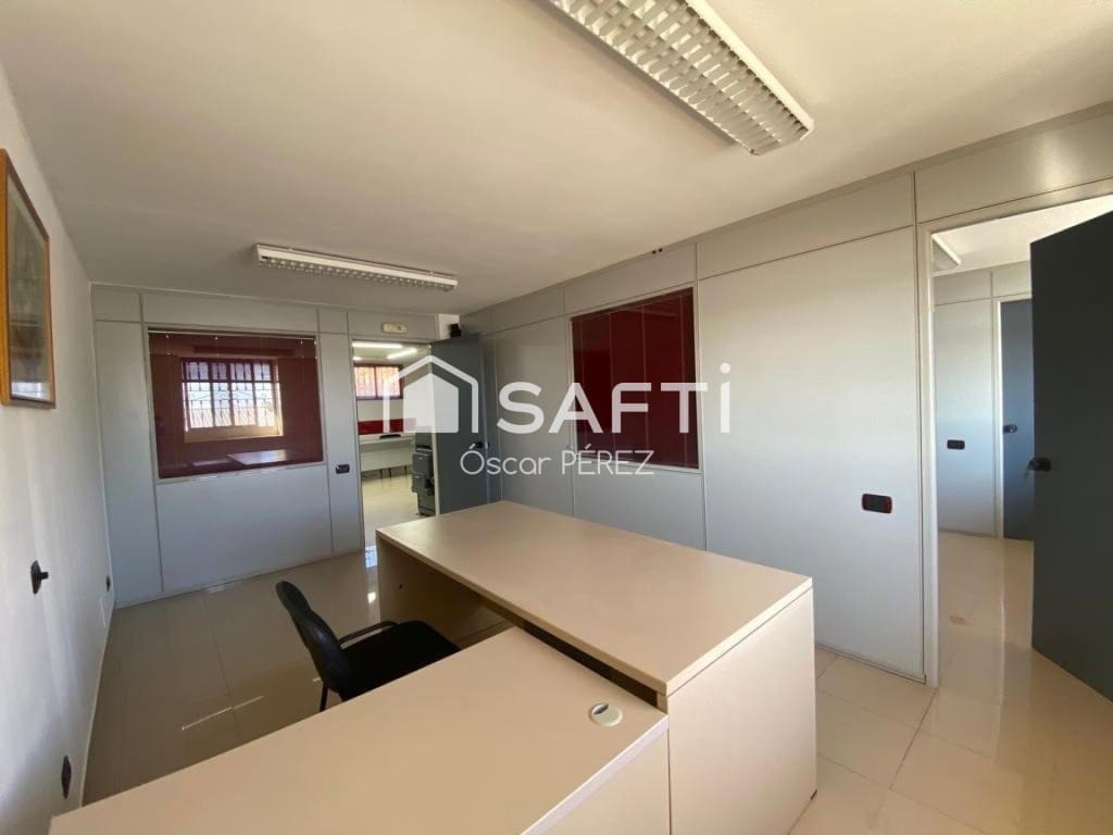 Toimisto myytävänä paikassa Las Palmas de Gran Canaria - 160 000 € (Ref: 10171223)