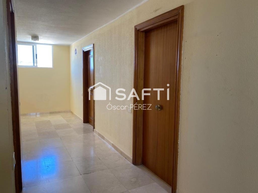 Toimisto myytävänä paikassa Las Palmas de Gran Canaria - 160 000 € (Ref: 10171223)