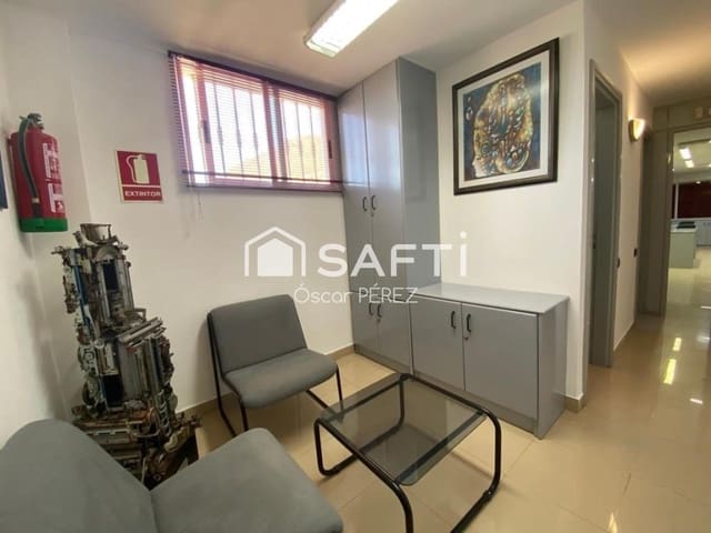 Toimisto myytävänä paikassa Isleta, Las Palmas de Gran Canaria - 160 000 € (Ref: 10171223)