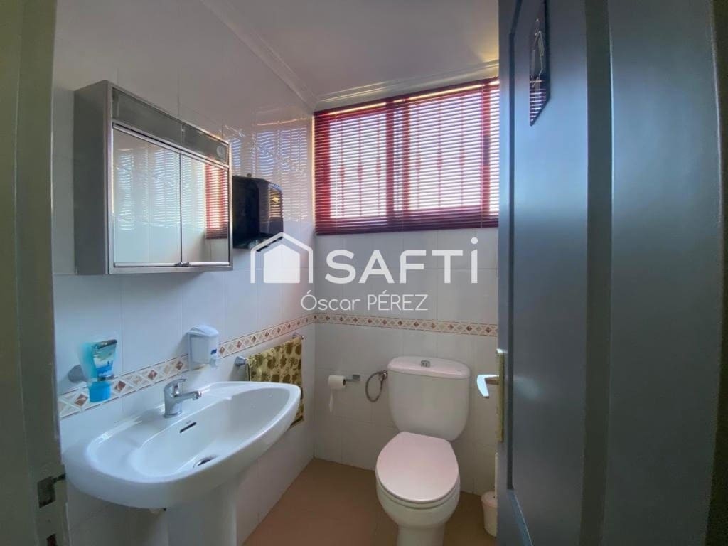 Toimisto myytävänä paikassa Las Palmas de Gran Canaria - 160 000 € (Ref: 10171223)