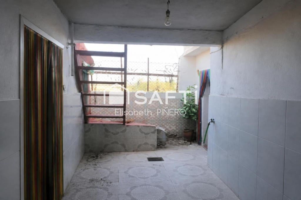 3 sypialnia Dom szeregowy na sprzedaż w Taliga z garażem - 42 000 € (Ref: 10177025)