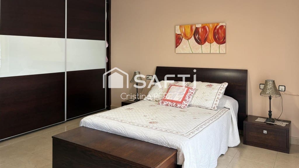 6 bedroom Villa for sale in Blanes with pool garage - € 570,000 (Ref: 10177026)