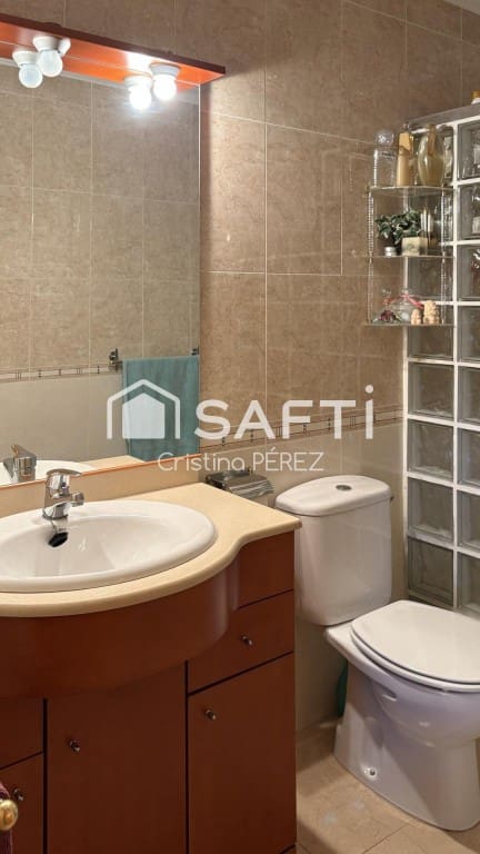 6 bedroom Villa for sale in Blanes with pool garage - € 570,000 (Ref: 10177026)