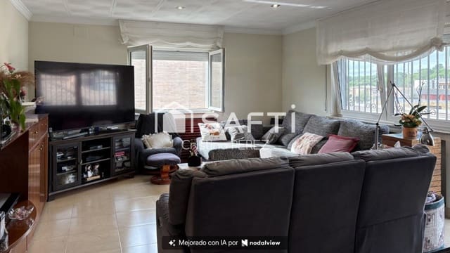 6 bedroom Villa for sale in Blanes with pool garage - € 570,000 (Ref: 10177026)