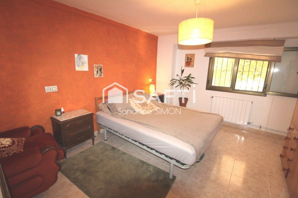 3 sovrum Villa till salu i Lloret de Mar med garage - 279 000 € (Ref: 10177028)