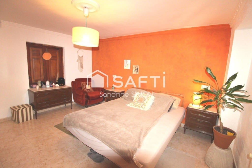 3 sovrum Villa till salu i Lloret de Mar med garage - 279 000 € (Ref: 10177028)