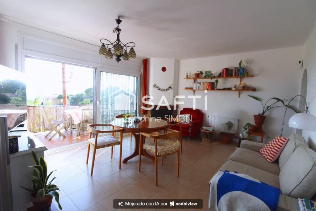 3 sovrum Villa till salu i Lloret de Mar med garage - 279 000 € (Ref: 10177028)