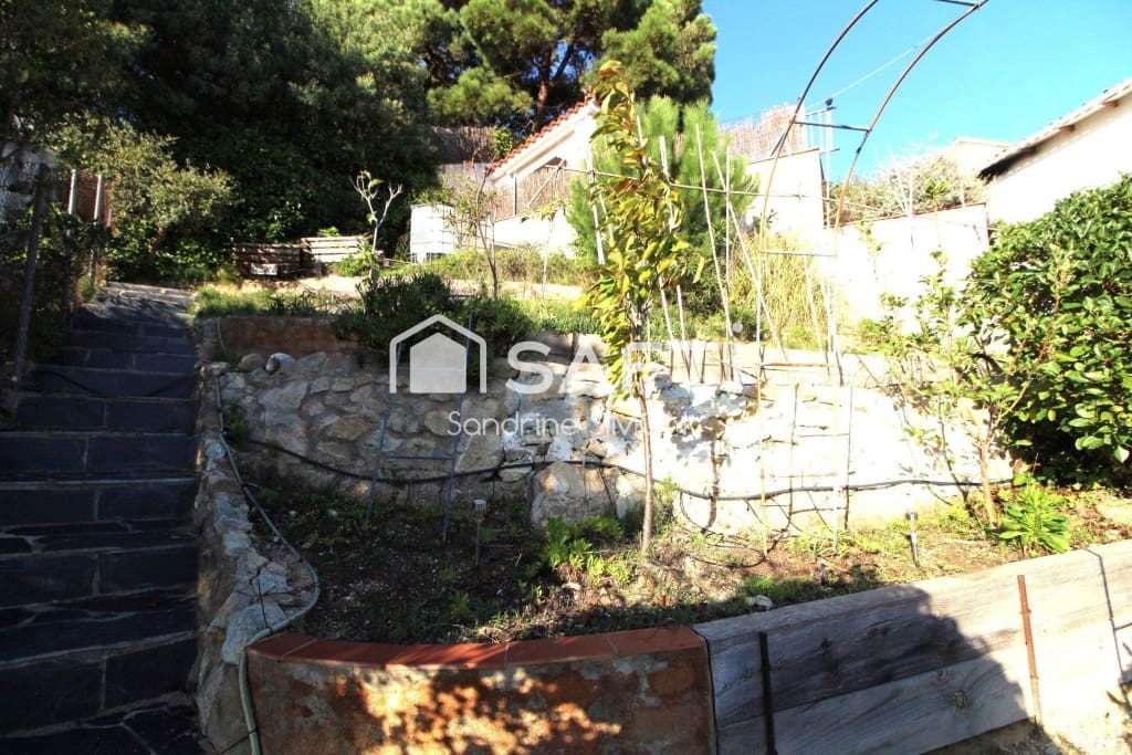 3 sovrum Villa till salu i Lloret de Mar med garage - 279 000 € (Ref: 10177028)