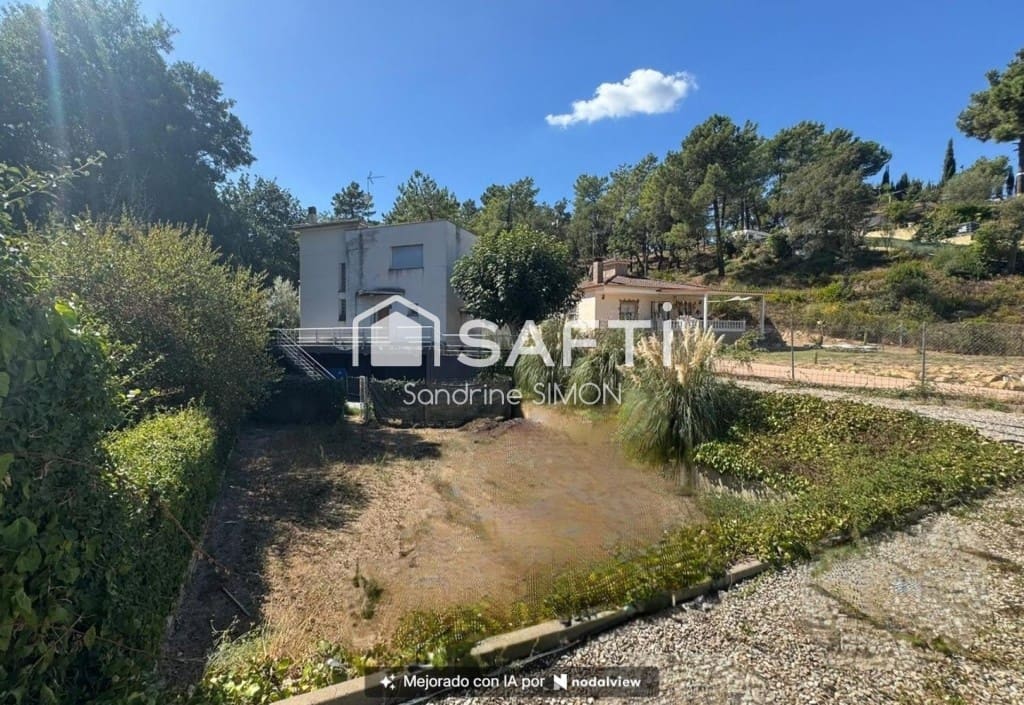 4 sovrum Villa till salu i Lloret de Mar med garage - 275 000 € (Ref: 10177029)
