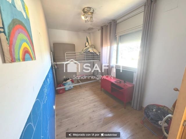 4 sovrum Villa till salu i Urbanitzacions del Nord, Lloret de Mar med garage - 275 000 € (Ref: 10177029)