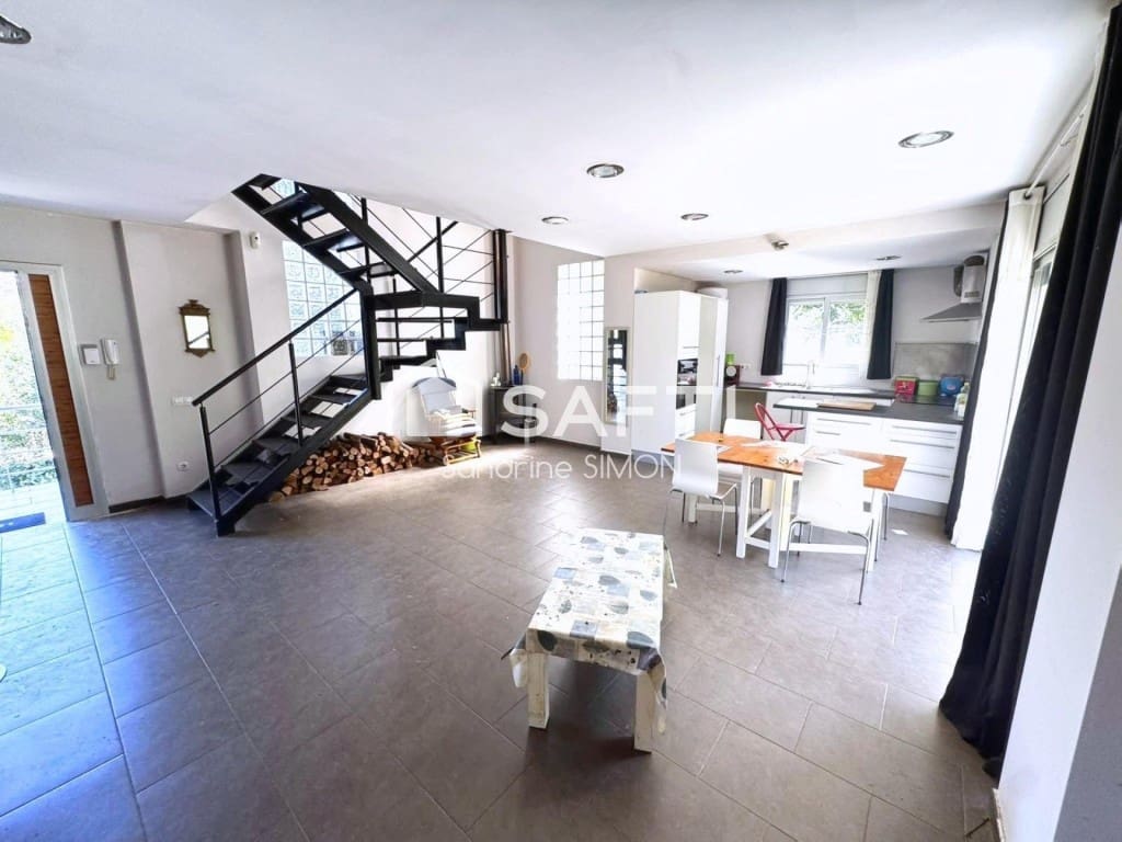 4 sovrum Villa till salu i Lloret de Mar med garage - 275 000 € (Ref: 10177029)
