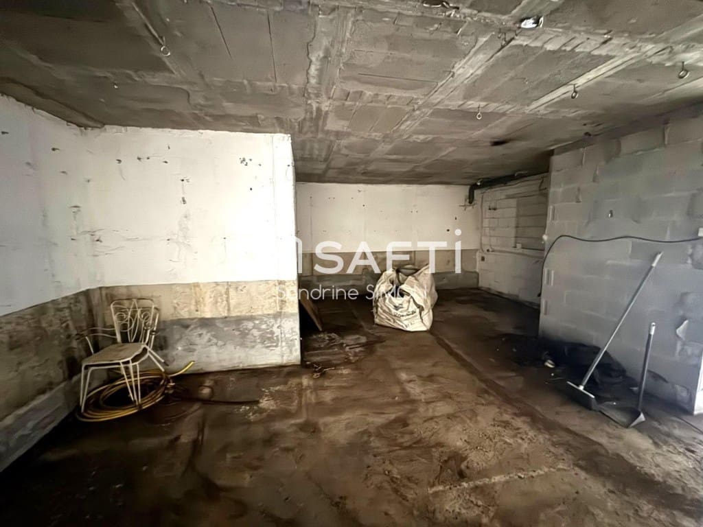 4 sovrum Villa till salu i Lloret de Mar med garage - 275 000 € (Ref: 10177029)