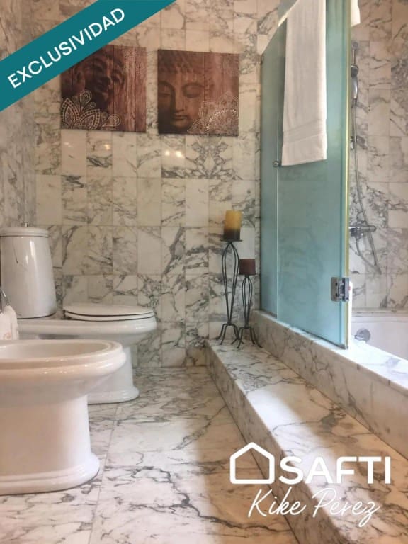 4 bedroom Villa for sale in Sant Vicenc de Castellet with garage - € 545,000 (Ref: 10177034)