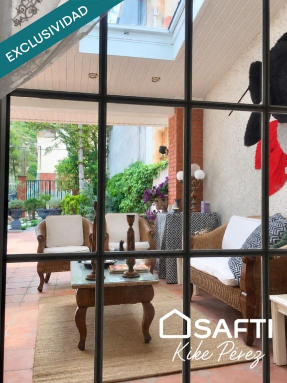 4 bedroom Villa for sale in Sant Vicenc de Castellet with garage - € 545,000 (Ref: 10177034)