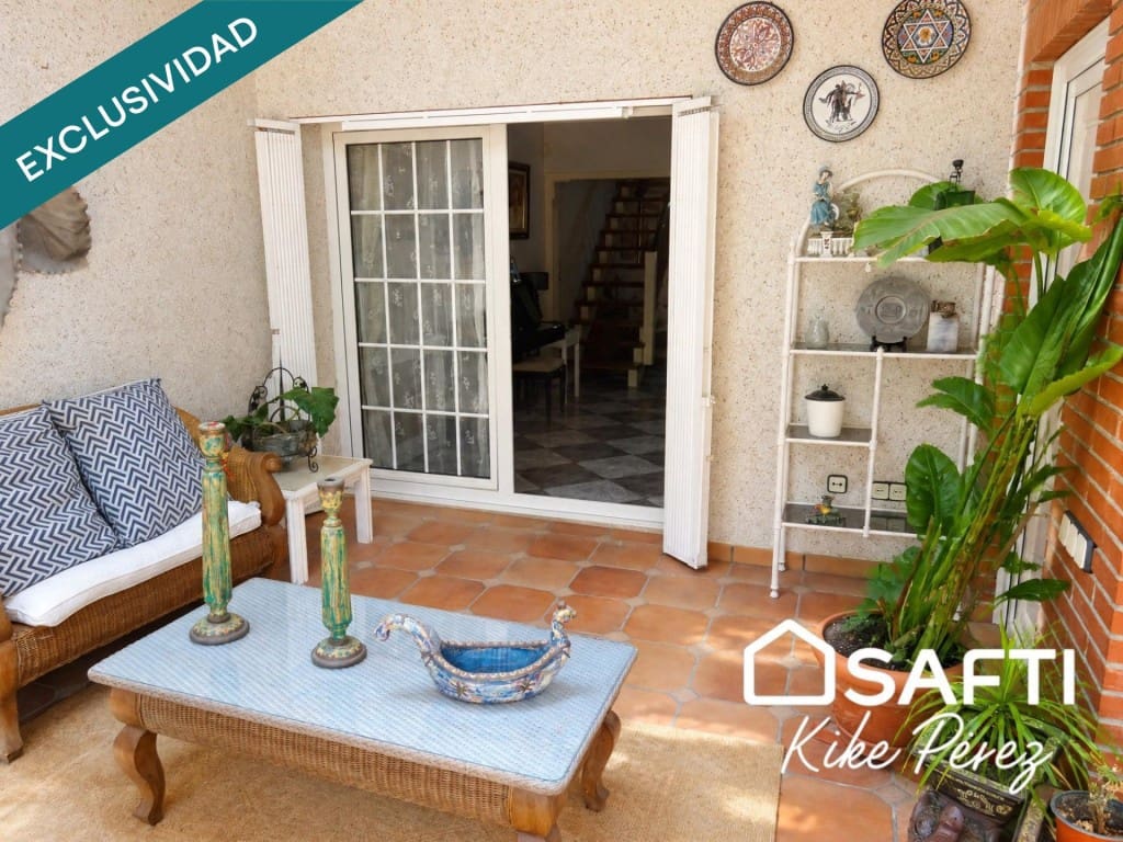 4 bedroom Villa for sale in Sant Vicenc de Castellet with garage - € 545,000 (Ref: 10177034)