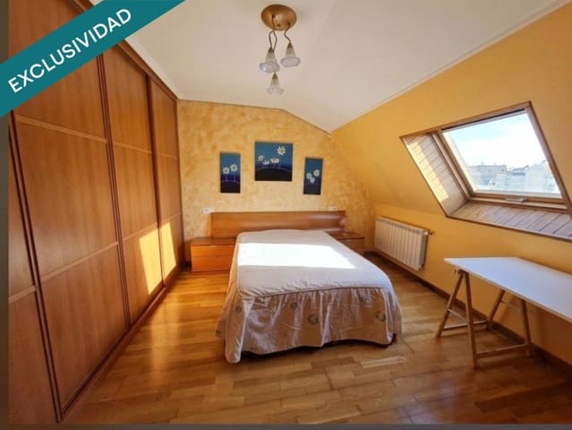 4 makuuhuone Asunto myytävänä paikassa Ponferrada mukana 
autotalli - 166 900 € (Ref: 10177038)