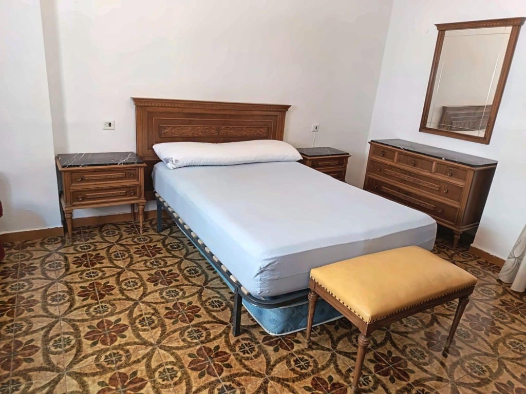 Apartamento de 4 habitaciones en Granada ciudad en venta - 300.000 € (Ref: 10177042)