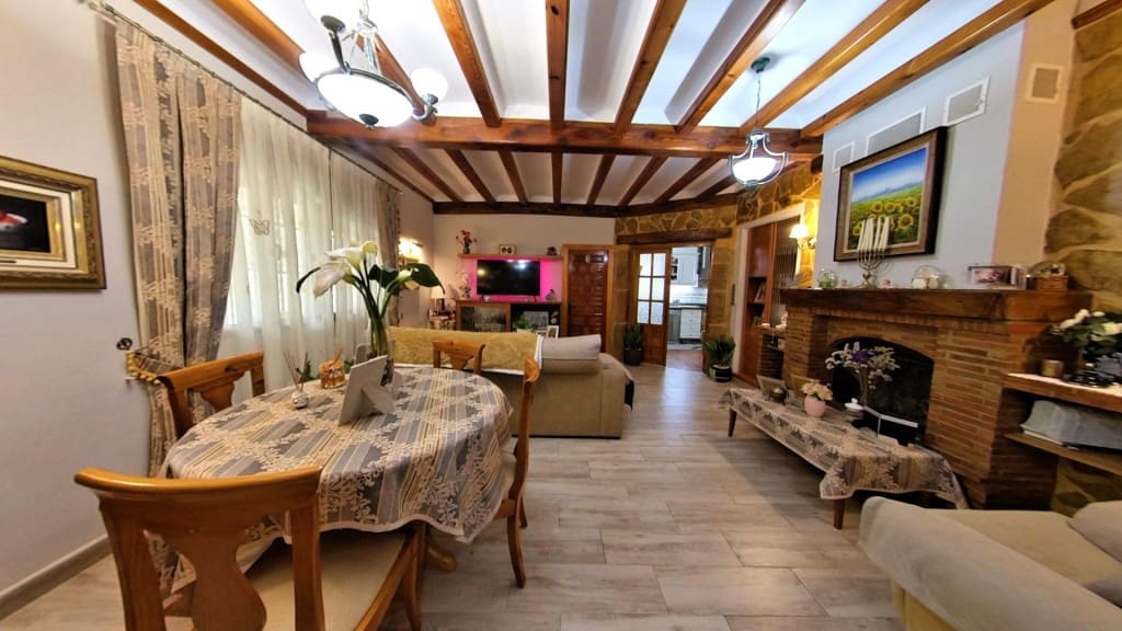 5 chambre Finca/Maison de Campagne à vendre à Elda avec garage - 239 900 € (Ref: 10182901)