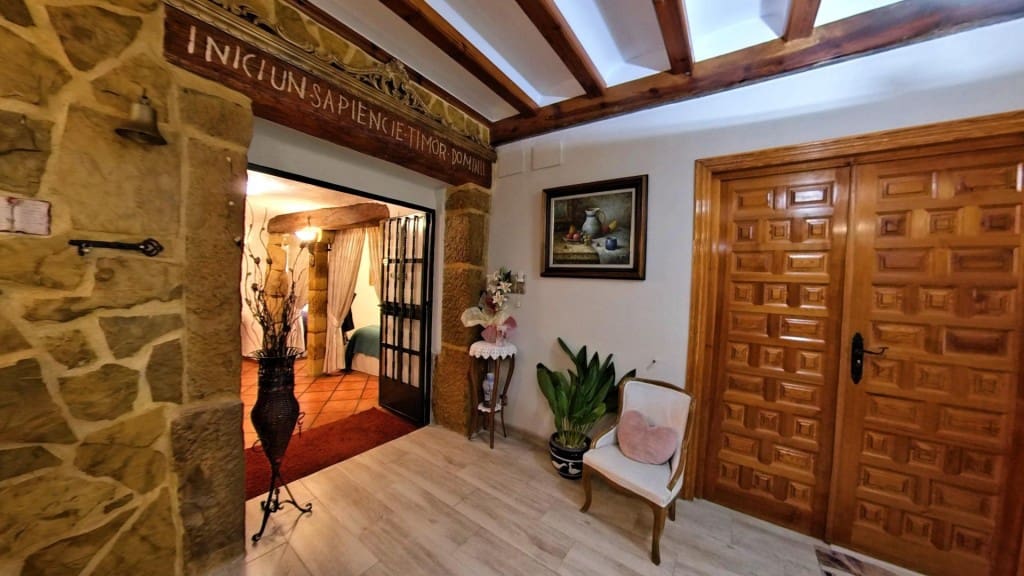 5 chambre Finca/Maison de Campagne à vendre à Elda avec garage - 239 900 € (Ref: 10182901)