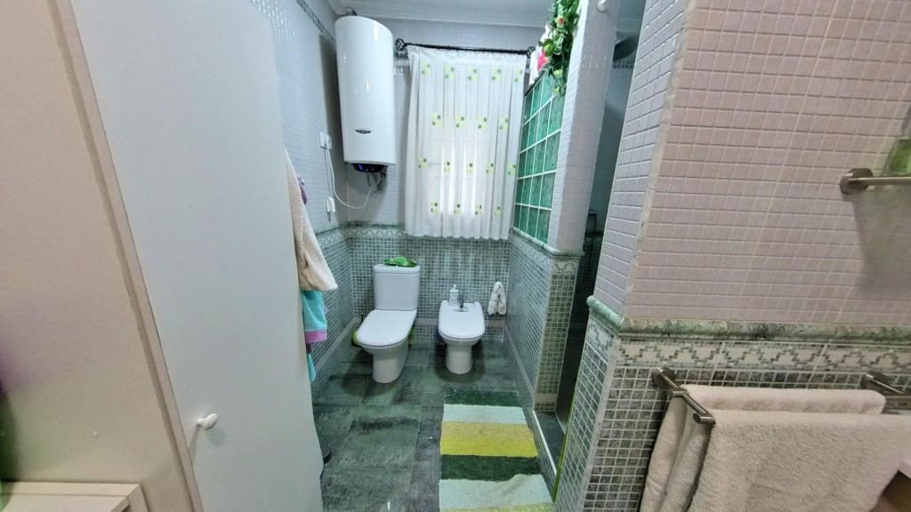 5 chambre Finca/Maison de Campagne à vendre à Elda avec garage - 239 900 € (Ref: 10182901)