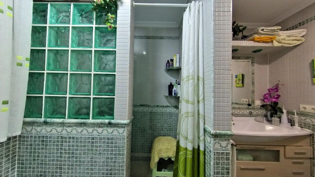 5 chambre Finca/Maison de Campagne à vendre à Elda avec garage - 239 900 € (Ref: 10182901)