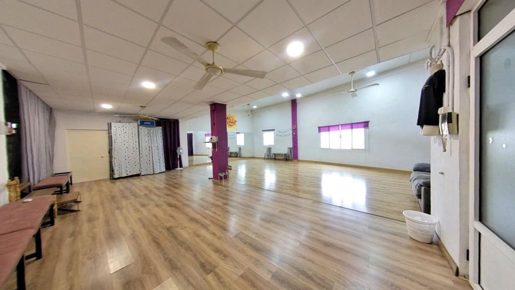 5 chambre Finca/Maison de Campagne à vendre à Elda avec garage - 239 900 € (Ref: 10182901)