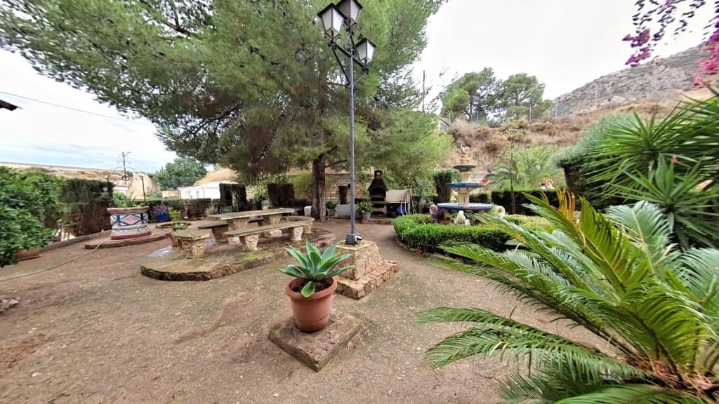 5 chambre Finca/Maison de Campagne à vendre à Elda avec garage - 239 900 € (Ref: 10182901)