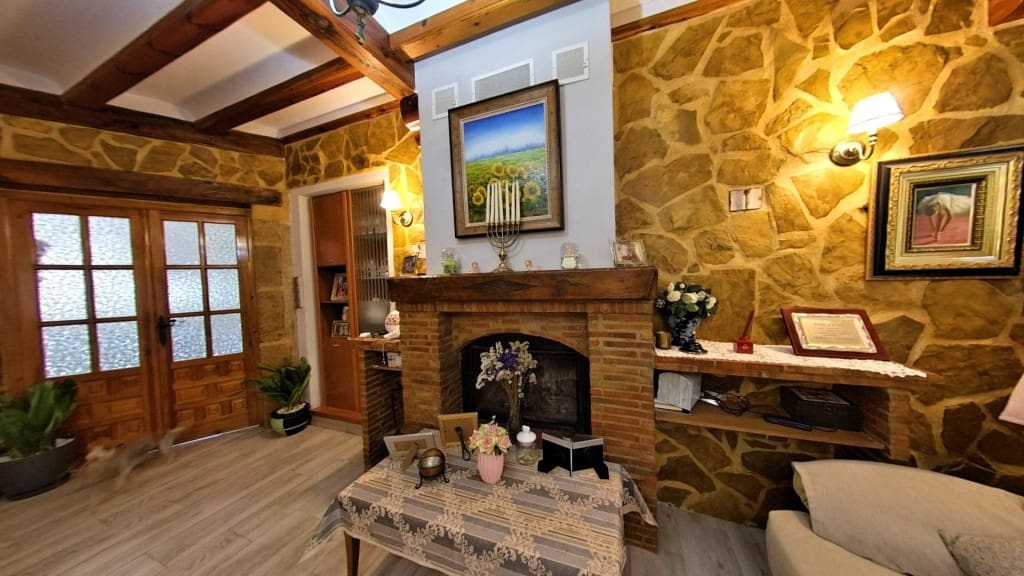 5 chambre Finca/Maison de Campagne à vendre à Elda avec garage - 239 900 € (Ref: 10182901)