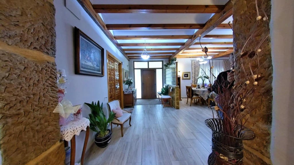 5 chambre Finca/Maison de Campagne à vendre à Elda avec garage - 239 900 € (Ref: 10182901)