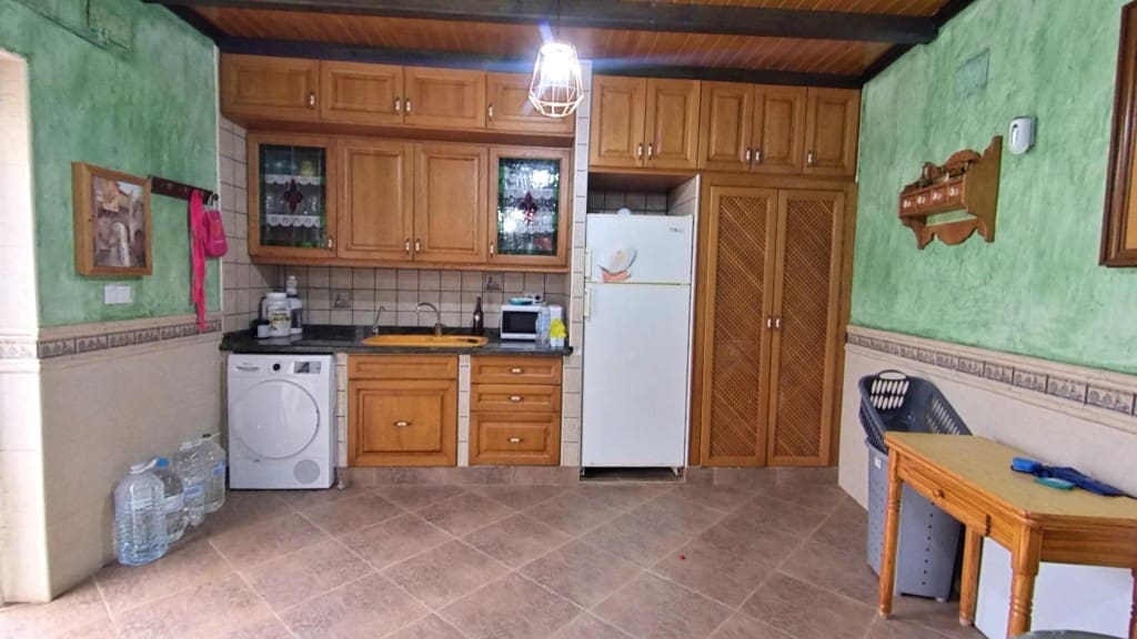 5 chambre Finca/Maison de Campagne à vendre à Elda avec garage - 239 900 € (Ref: 10182901)
