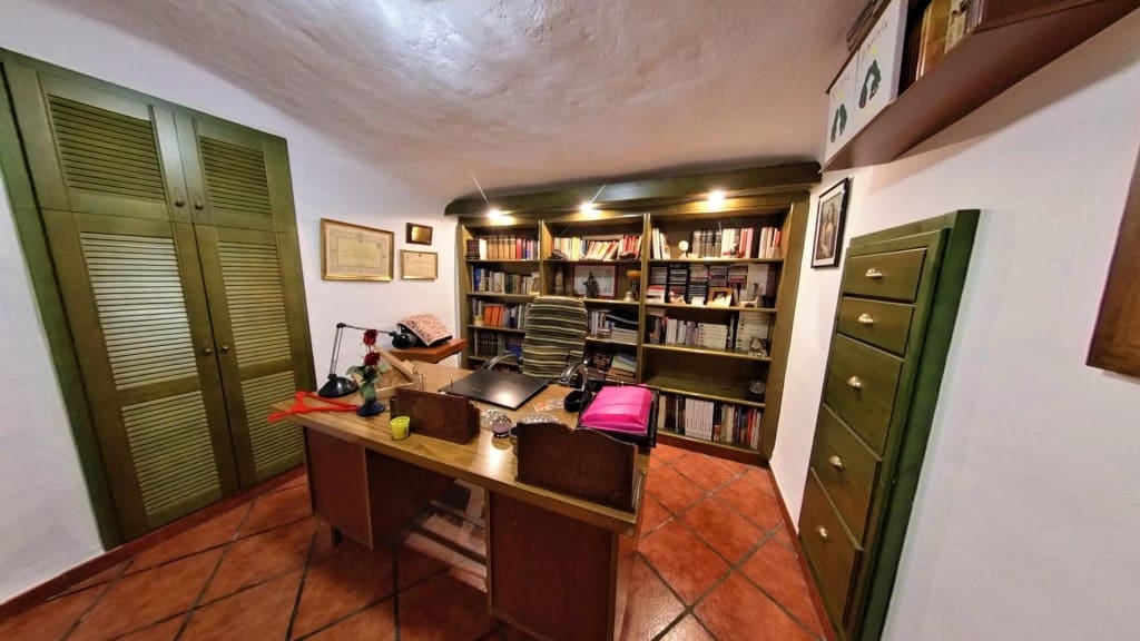 5 chambre Finca/Maison de Campagne à vendre à Elda avec garage - 239 900 € (Ref: 10182901)