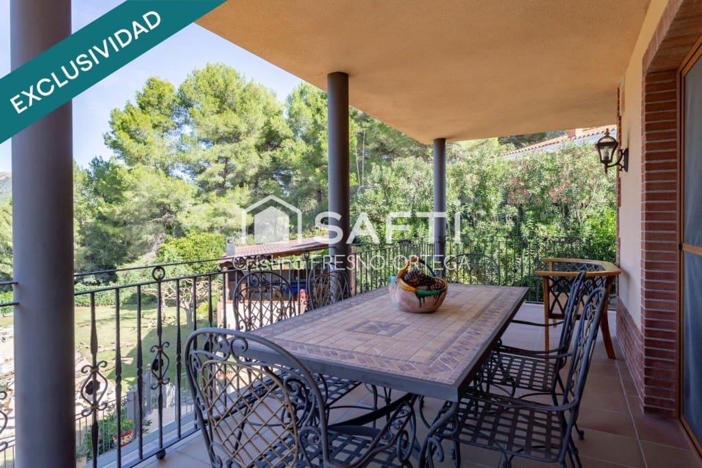 4 sovrum Villa till salu i Riudecanyes med pool garage - 875 000 € (Ref: 10182907)