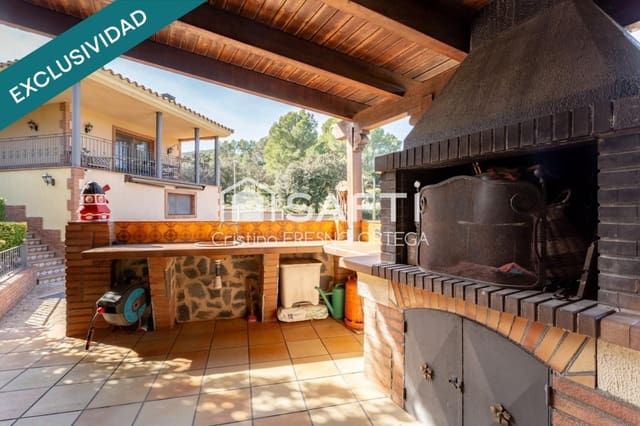 4 sovrum Villa till salu i Riudecanyes med pool garage - 875 000 € (Ref: 10182907)