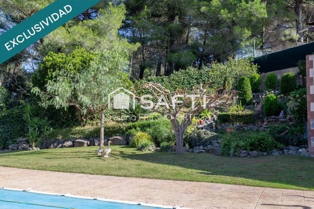 4 sovrum Villa till salu i Riudecanyes med pool garage - 875 000 € (Ref: 10182907)
