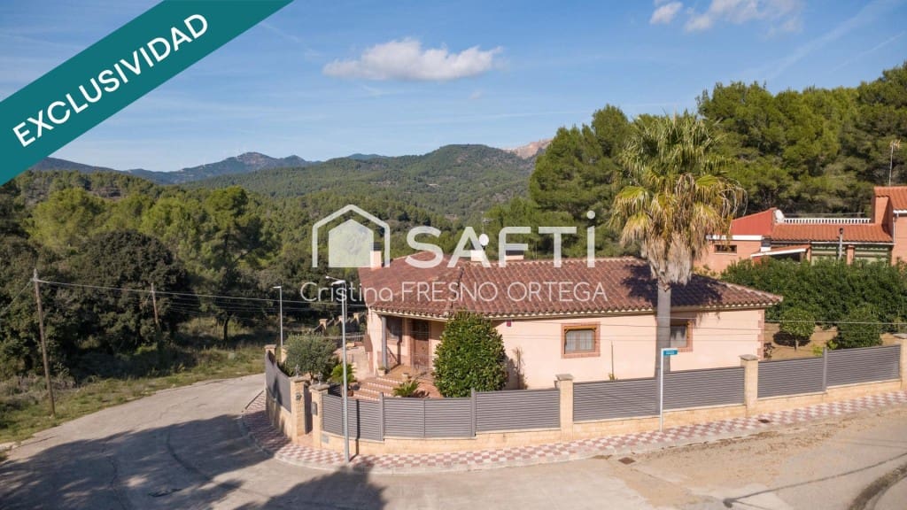 4 sovrum Villa till salu i Riudecanyes med pool garage - 875 000 € (Ref: 10182907)