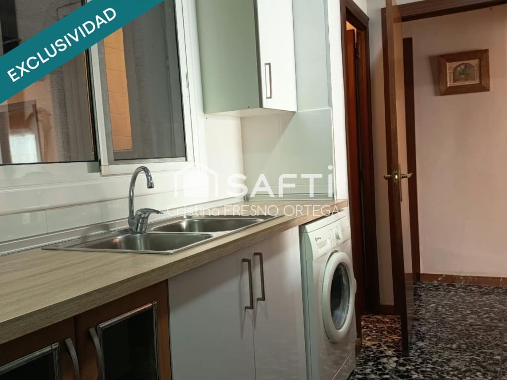 Apartamento de 2 habitaciones en Salou en venta - 235.000 € (Ref: 10182908)