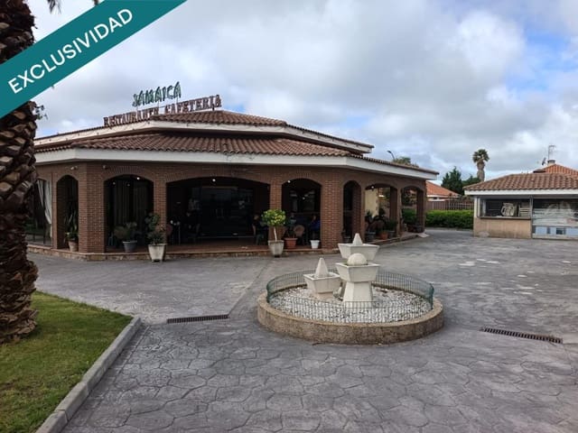 Commercial for sale in Huecas with garage - € 700,000 (Ref: 10182909)