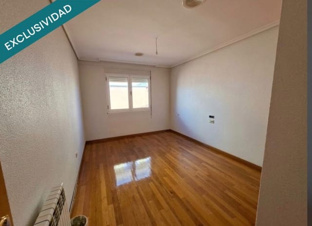 4 quarto Moradia em Banda para venda em Leão cidade - 259 900 € (Ref: 10182912)