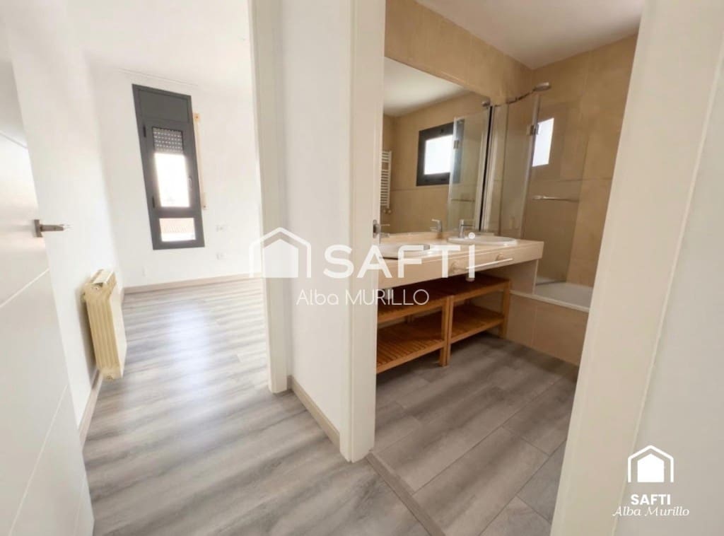 3 bedroom Villa for sale in Calafell with pool - € 599,000 (Ref: 10182913)