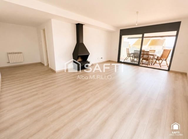 3 bedroom Villa for sale in Calafell with pool - € 599,000 (Ref: 10182913)