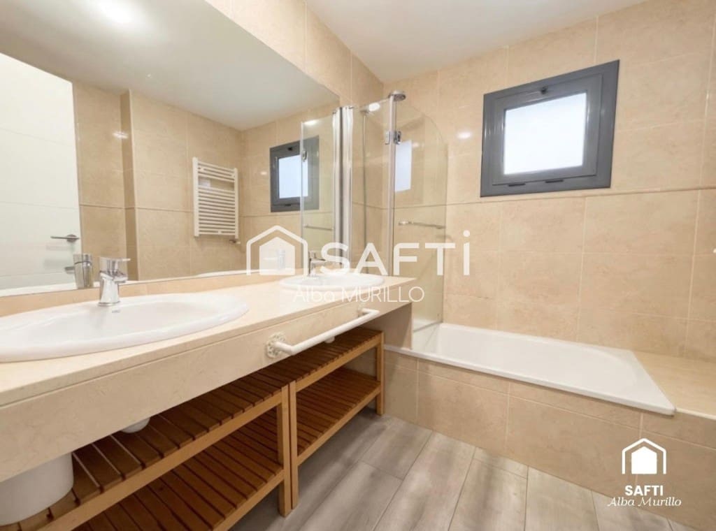 3 bedroom Villa for sale in Calafell with pool - € 599,000 (Ref: 10182913)