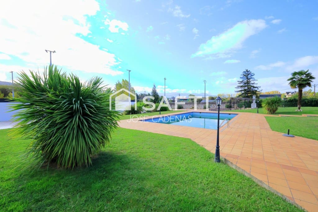 7 quarto Moradia para venda em Ponferrada com piscina garagem - 1 156 000 € (Ref: 10182917)